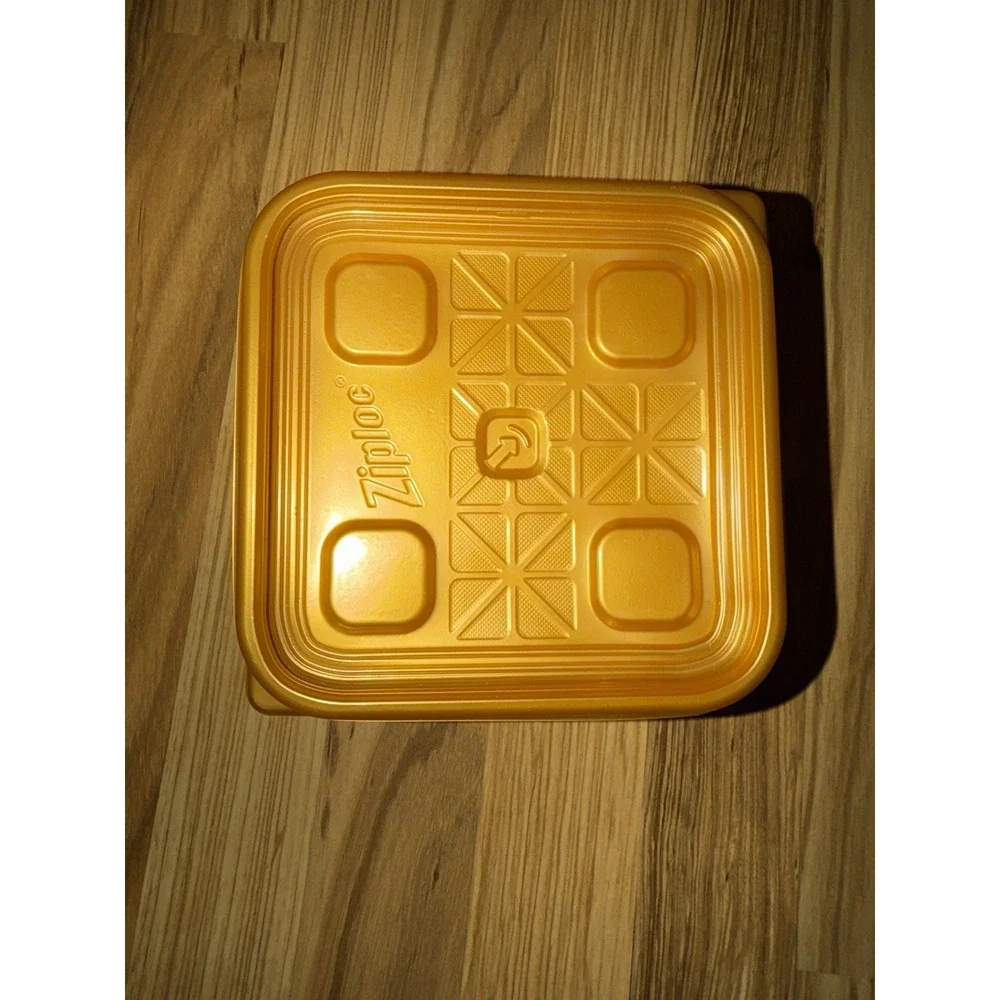 Ziploc Limited Edition Holiday Medium Square Container Gold 2 Count